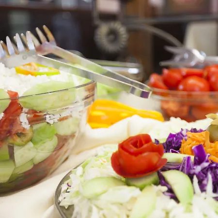 Отель Sunny Forum