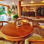 Otel Sunny Forum 4*