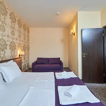 Sunny Forum 호텔 4*