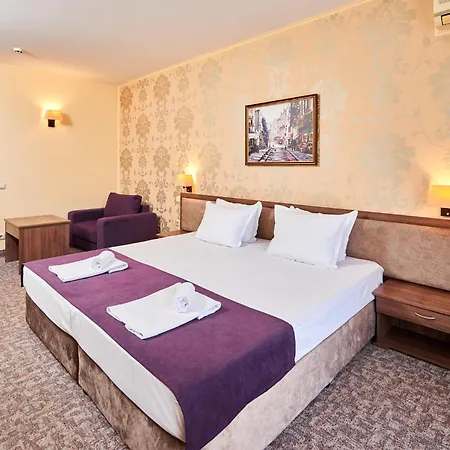 Sunny Forum Hotel