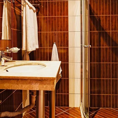 Sunny Forum Hotel 4*