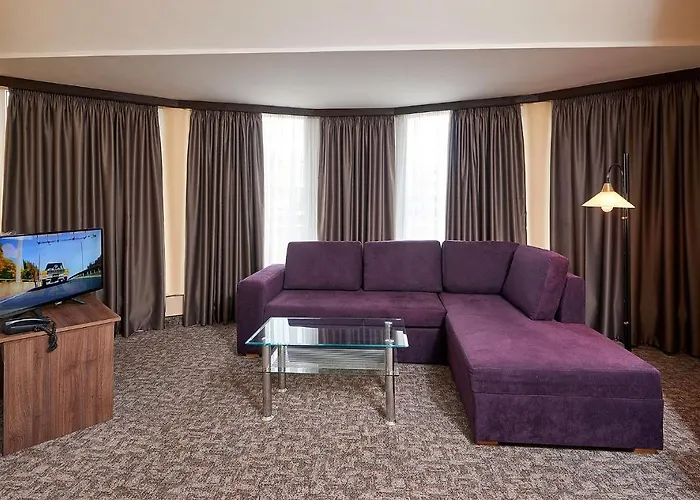 Sunny Forum Солнечный берег