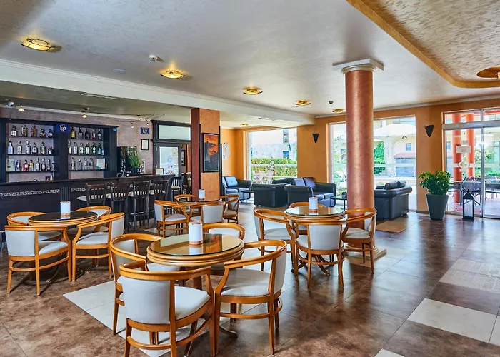 Sunny Forum Hotel 4*