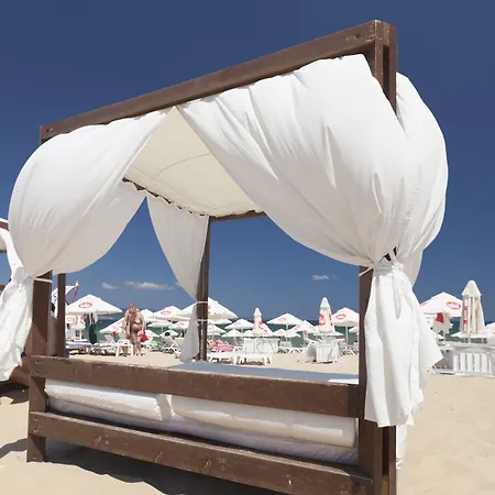 Ξενοδοχείο Sunny Forum 4*