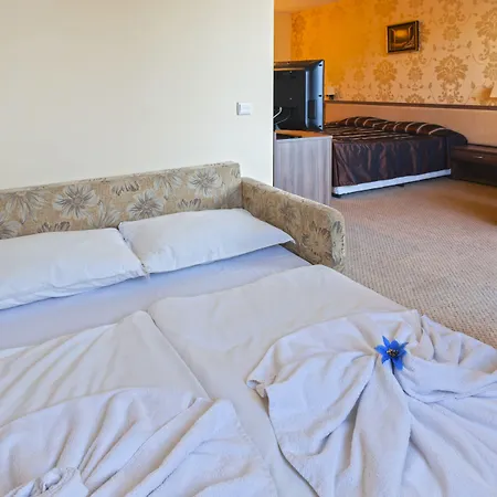 Ξενοδοχείο Sunny Forum 4*