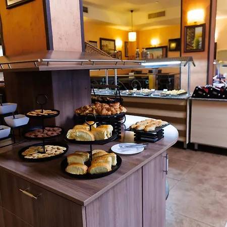 Hotel Sunny Forum 4*