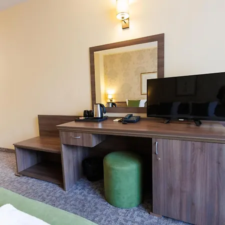 Sunny Forum Hotel 4*