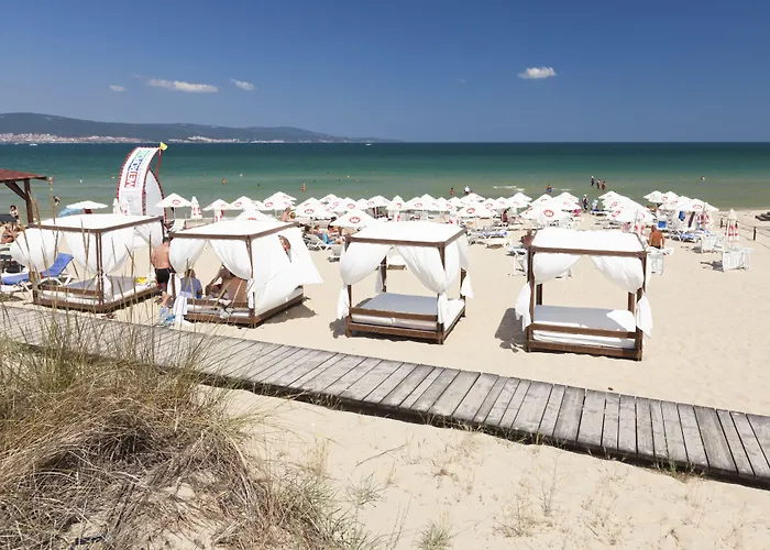 Sunny Forum Hotell Slăntjev Brjag